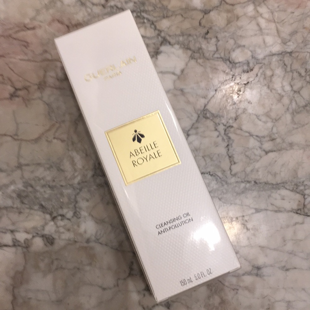Abeille Royal Cleansing Oil